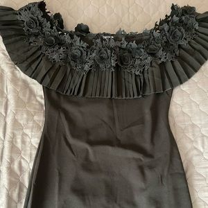 Black off shoulder bodycon